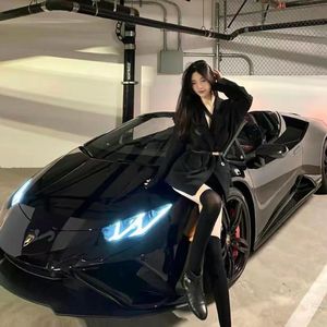 男人扒开女人的腿猛进吃瓜
